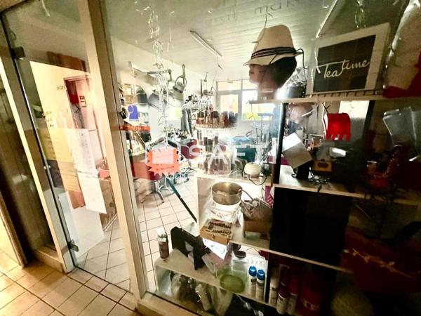 Studio "Senior" très bon état;bon rendement....ou pour en jouir.