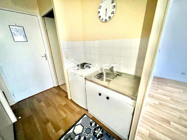 Studio "Senior" très bon état;bon rendement....ou pour en jouir.