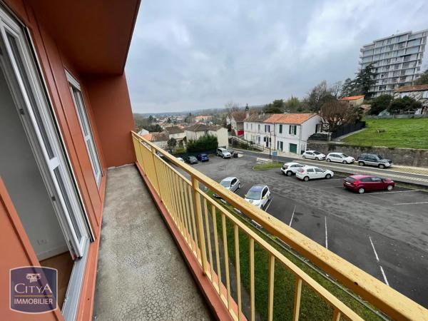 Appartement à louer 2 pièces 48.77m² Angoulême (16000)