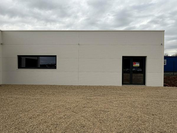 UNE OPPORTUNITÉ UNIQUE : BUREAUX NEUFS À LOUER AUX PORTES DE NIORT !