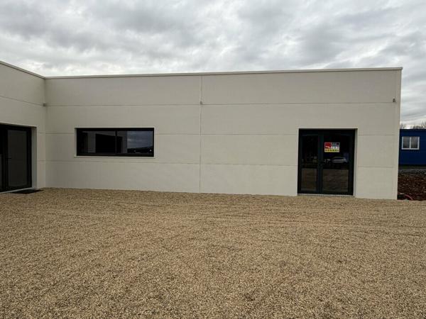 UNE OPPORTUNITÉ UNIQUE : BUREAUX NEUFS À LOUER AUX PORTES DE NIORT !
