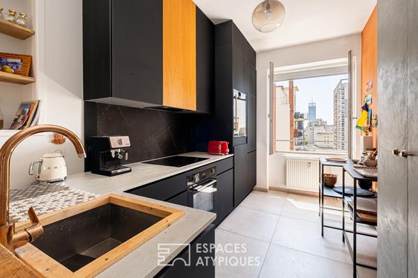 Appartement rénové par architecte en dernier étage avec balcon et vue dégagée