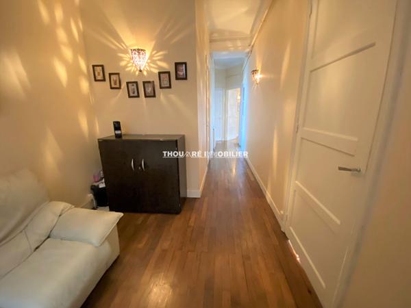 44000 NANTES NANTES PLACE GRALIN Bureaux 84.20 m2