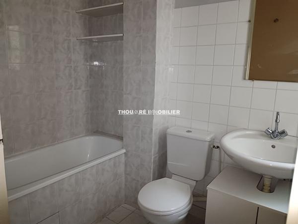 44000 NANTES NANTES PLACE GRALIN Bureaux 84.20 m2