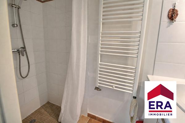 Maison charmante à vendre à Lapalud - 4 pièces, piscine
