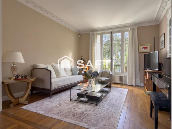 Chaleureuse maison de maître / buttes à Créteil