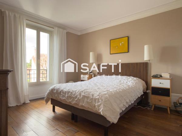 Chaleureuse maison de maître / buttes à Créteil