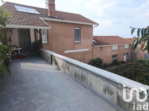 Maison à vendre 6 pièces 105 m² Saint-Romain-le-Puy