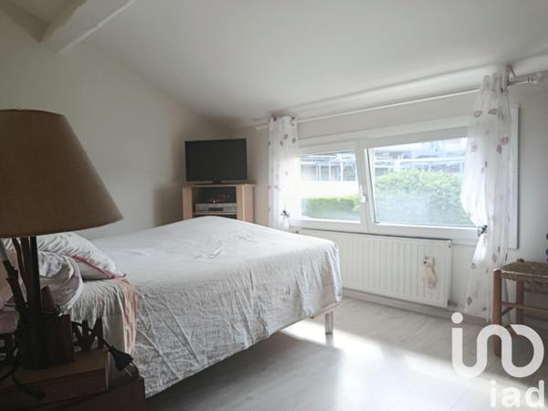 Maison à vendre 6 pièces 105 m² Saint-Romain-le-Puy