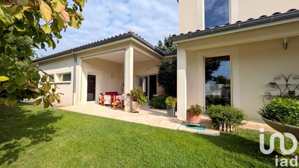 Maison à vendre 6 pièces 218 m² Montélimar