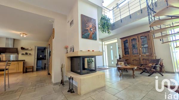 Maison à vendre 6 pièces 218 m² Montélimar