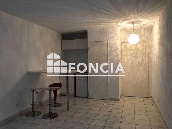 Location Appartement 2 pièces 35.2 m² - 36 BD JEAN MOULIN Marseille 13005