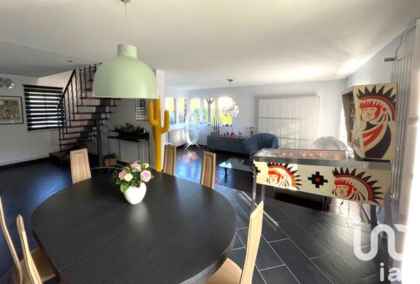 Maison 5 pièces de 142 m² à Bourg-Achard (27310)