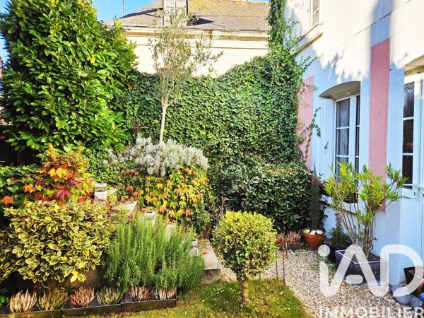 Maison à vendre 6 pièces 139 m² Saint-Cyr-sur-Loire