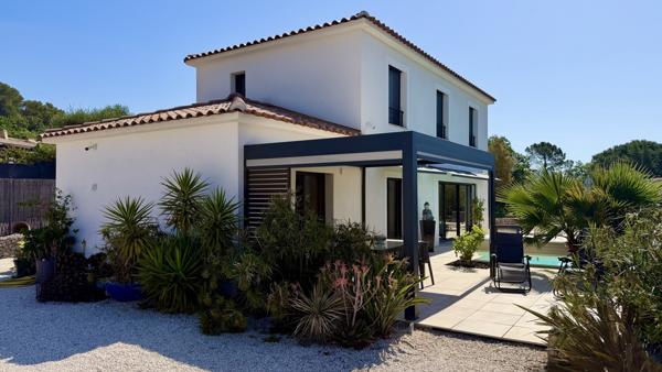Bagnols-en-Forêt — villa contemporaine 5 pièces 114 m² avec piscine