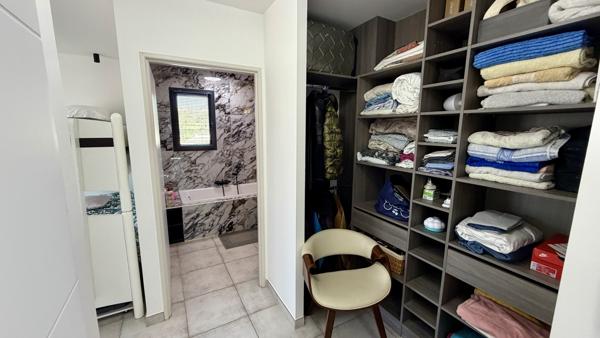 Bagnols-en-Forêt — villa contemporaine 5 pièces 114 m² avec piscine