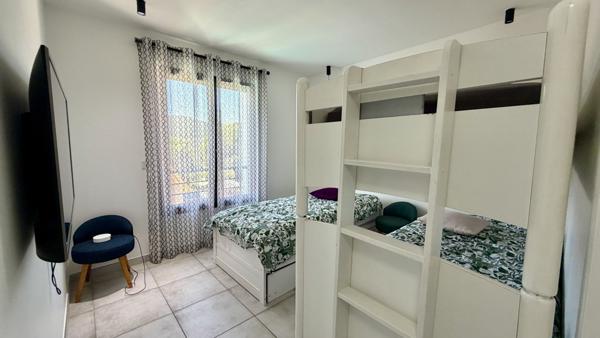 Bagnols-en-Forêt — villa contemporaine 5 pièces 114 m² avec piscine