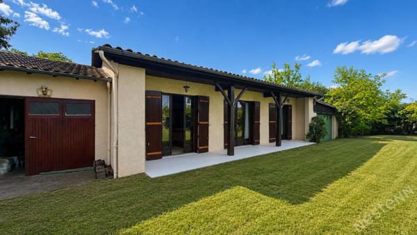 Maison de plain pied avec jardin à rénover au Nord de Bergerac !