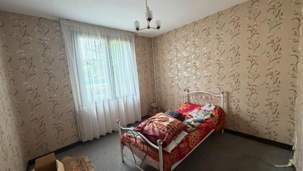 Maison de plain pied avec jardin à rénover au Nord de Bergerac !