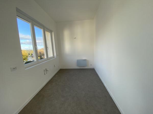 Appartement à vendre 61 600 € Sainte-Bazeille 3 p 45 m² DPE D