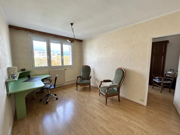 Appartement 4 pièces 82.48 m2