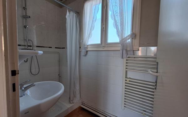 Maison à vendre    6 pièces •  Néris-les-Bains