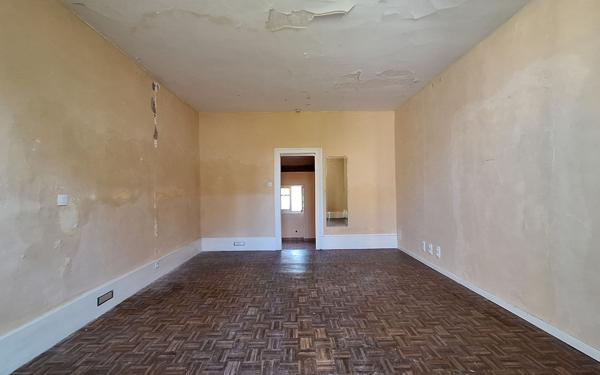 Maison à vendre    6 pièces •  Néris-les-Bains