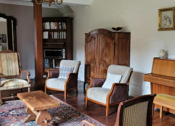 Maison à vendre    8 pièces •  Saunay