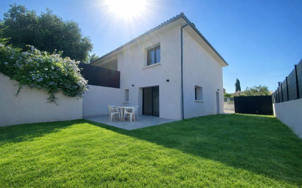 Appartement à vendre    4 pièces • 83,41 m2 Sanary-sur-Mer