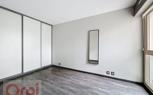 Appartement à vendre    2 pièces • 50,38 m2 Châtillon