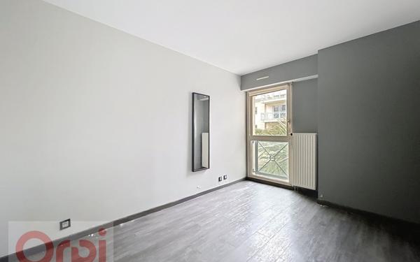 Appartement à vendre    2 pièces • 50,38 m2 Châtillon