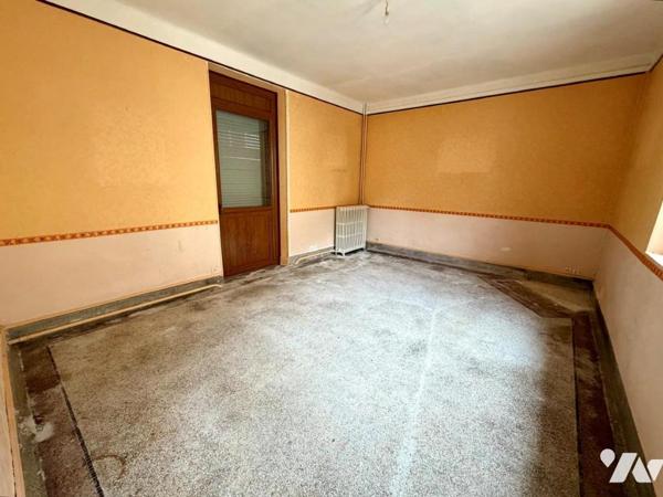 SACY - ENSEMBLE IMMOBLIER A RENOVER