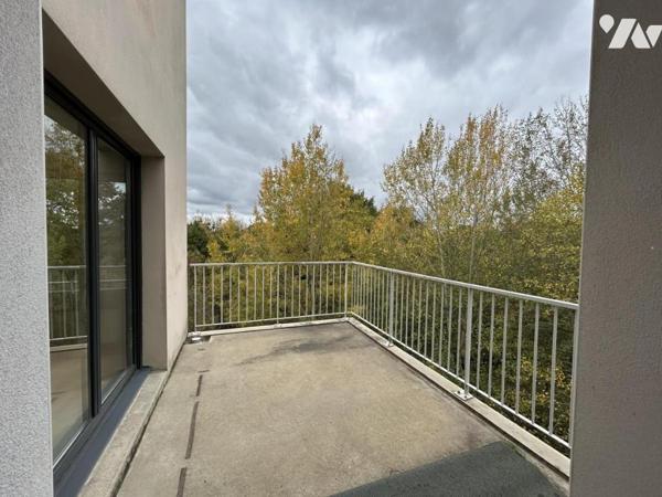 T3 de 62,38 m² avec grande terrasse, garage et cave