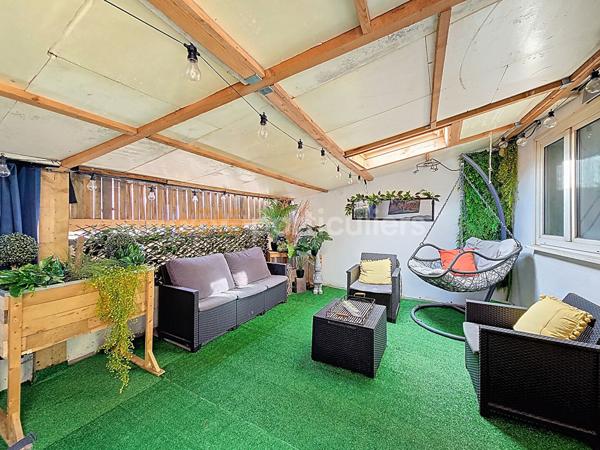 Vente
                Maison144,65 m² - 6 Pièces -
                    ARMENTIERES (59280)