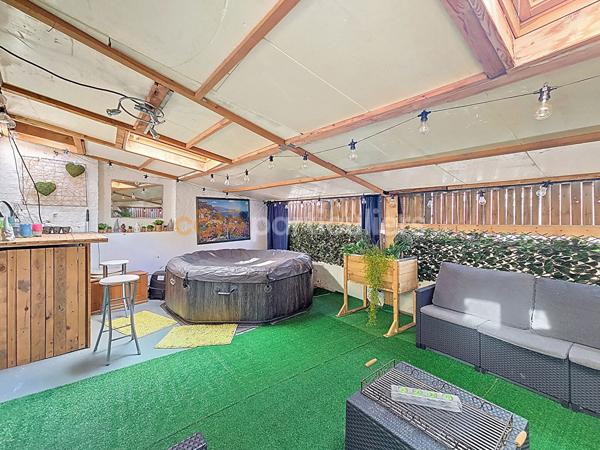 Vente
                Maison144,65 m² - 6 Pièces -
                    ARMENTIERES (59280)