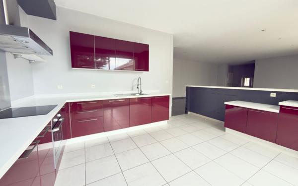 Appartement à vendre    4 pièces • 164,55 m2 Buxerolles