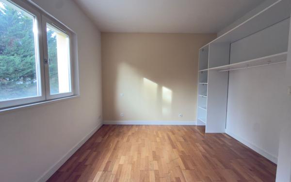 Appartement à vendre    4 pièces • 164,55 m2 Buxerolles