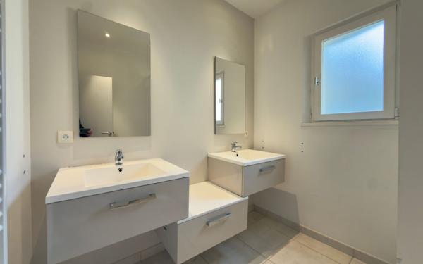 Appartement à vendre    4 pièces • 164,55 m2 Buxerolles