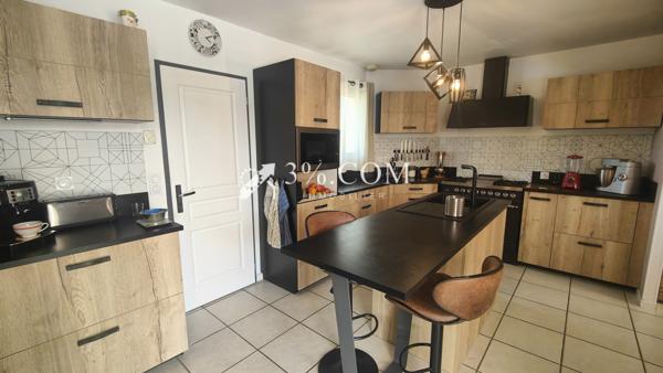 Maison 5 pièce(s) 3 chambre(s) 133 m²