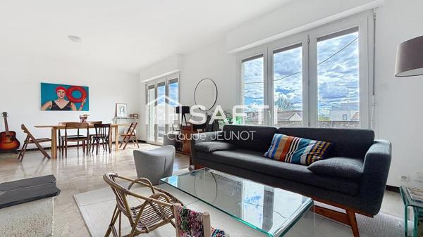 Appartement 5 pièces 4 chambres 136 M2 dernier étage