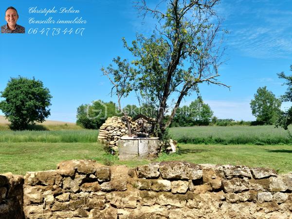 Maison en pierre de 314 m²