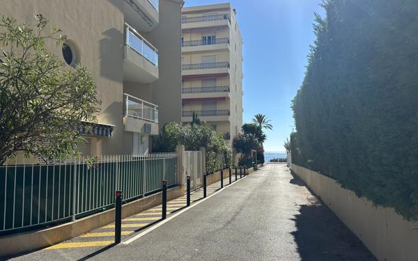 Appartement à vendre    1 pièce • 24,67 m2 Roquebrune-Cap-Martin