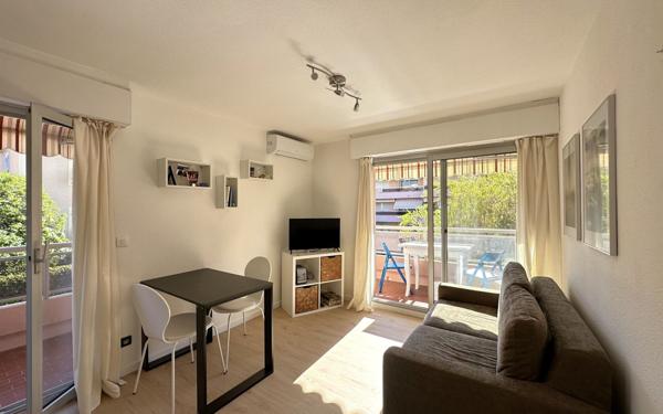 Appartement à vendre    1 pièce • 24,67 m2 Roquebrune-Cap-Martin