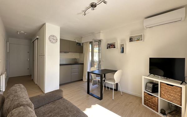 Appartement à vendre    1 pièce • 24,67 m2 Roquebrune-Cap-Martin
