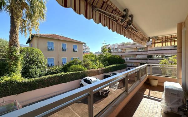 Appartement à vendre    1 pièce • 24,67 m2 Roquebrune-Cap-Martin