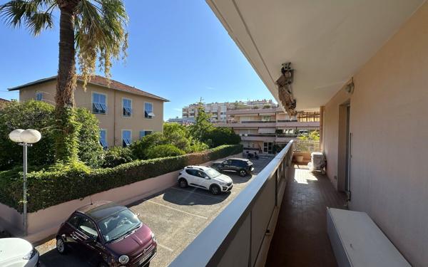 Appartement à vendre    1 pièce • 24,67 m2 Roquebrune-Cap-Martin