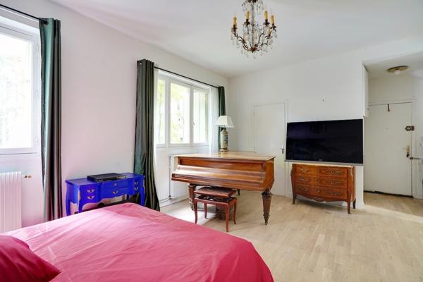 Paris 17e - Avenue de Villiers - Appartement/local professionnel - 74.5 m²