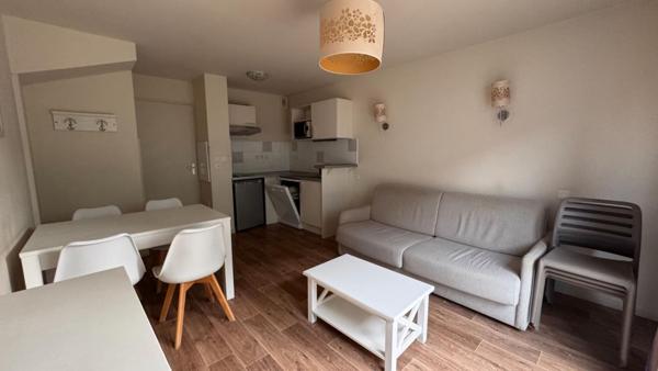 Appartement  2 pièce(s) meublé de 39.5 m2 bord de mer
