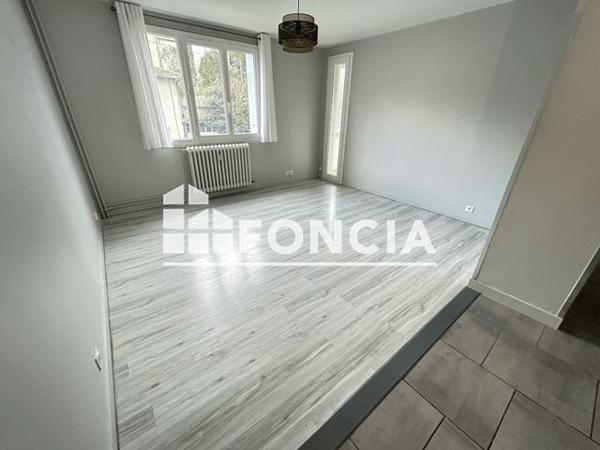 Location Appartement 3 pièces 60.2 m² - 8 A 14 CHEMIN ROBINSON Valence 26000