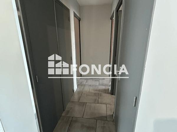 Location Appartement 3 pièces 60.2 m² - 8 A 14 CHEMIN ROBINSON Valence 26000